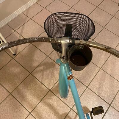 Ladyâ€™s Huffy Deluxe Bicycle 26â€, vintage-style
