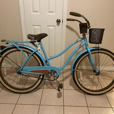 Ladyâ€™s Huffy Deluxe Bicycle 26â€, vintage-style