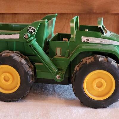 Lot 104: Plastic Tonka Tractor Toy & John Deer Toy