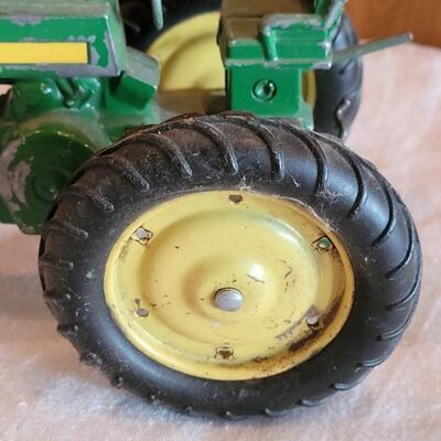 Lot 107: Vintage John Deer Cast Iron Tractor