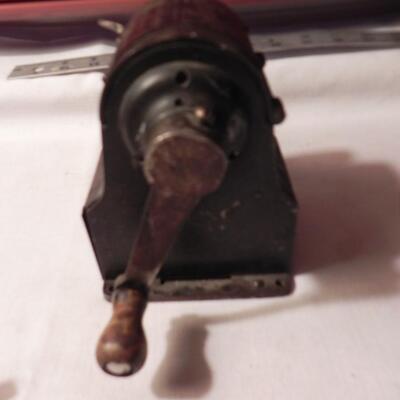 LOT 40 VINTAGE PENCIL SHARPENER & CODER