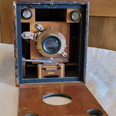Lot 113:  Eastman Kodak No.4 Bulls Eye Special 4x5 Camera Bausch Lomb Rapid Rectilinear