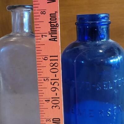 Lot 119: Antique Bottles Lot