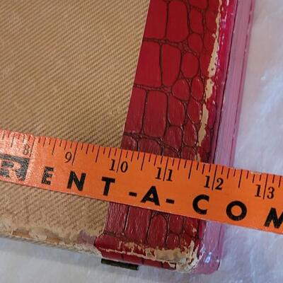 Lot 125: (2) Vintage Small Train Cases