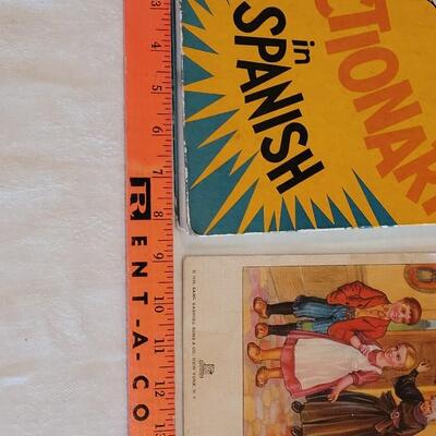Lot 127: 1939 Hansel & Gretel and Dr. Seuss Spanish Dictionary 