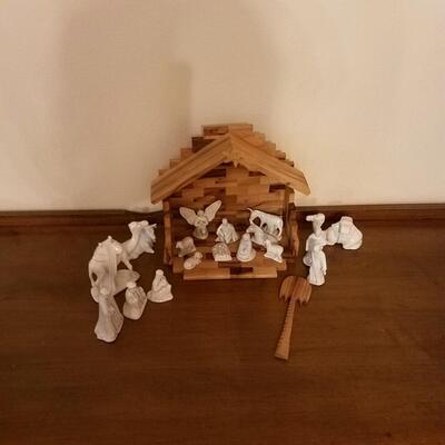 Ceramic & wood nativity scene