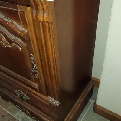 Lot 137: Stanley Furniture Marble Top Side Table #2