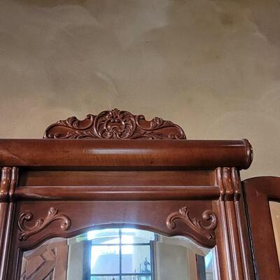 Lot 139: Stanley Furniture Marble Top Dresser with Mirrors 