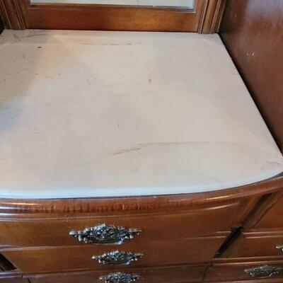 Lot 139: Stanley Furniture Marble Top Dresser with Mirrors 