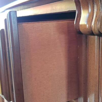 Lot 140: Stanley Furniture Dresser Armoire 
