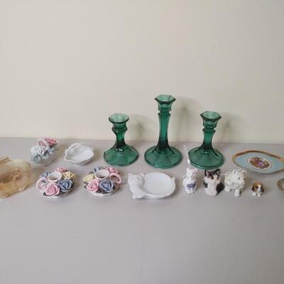 119 - Decorative Glass & Ceramics