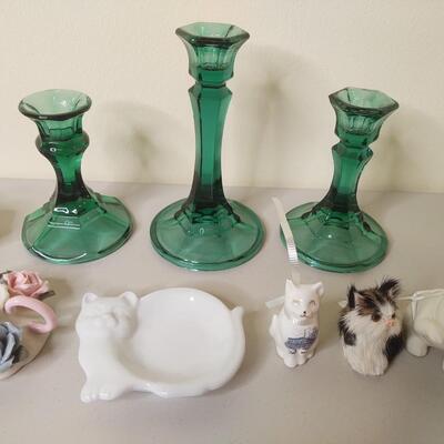 119 - Decorative Glass & Ceramics