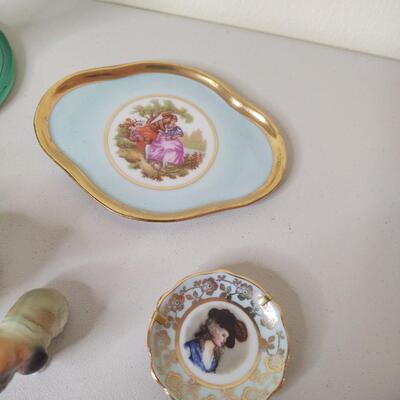 119 - Decorative Glass & Ceramics