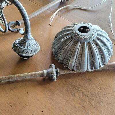 Lot 143: Vintage Hanging 6-Bulb Lighting Fixture 