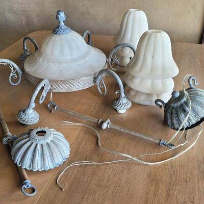 Lot 143: Vintage Hanging 6-Bulb Lighting Fixture 