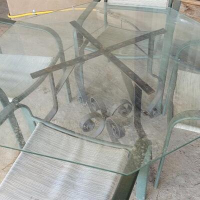 Lot 144: Outdoor Dining Leisure Table and Chair Set