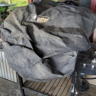 Lot 145: WEBER LP Propane Gas Grill