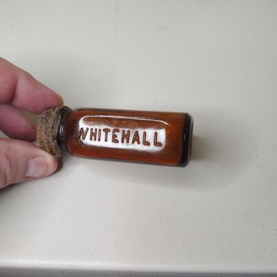 122 - Kitchen Utensils & Bottles