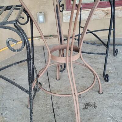 Lot 146: Outdoor Metal Chairs w/ Table 