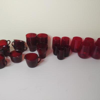 124 - Cranberry & Rose Tinted Glassware