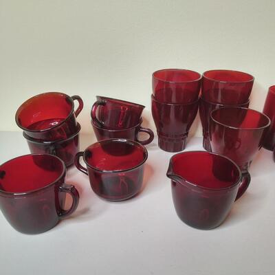 124 - Cranberry & Rose Tinted Glassware