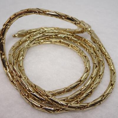 Gold Tone Rope Necklace 