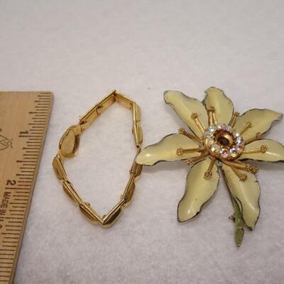Vintage Signed Flower Pin, Stretch Gold Tone Heart Bracelet 