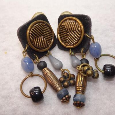 Funky Black & Blue Tribal Light Weight Clip On Earrings 
