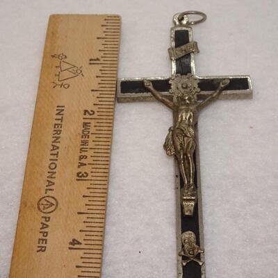 Vintage Christen Priest Crucifix Cross Pendant 