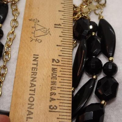 Chunky Black & Gold Tone Necklace 