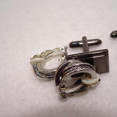 Clip Earrings, Cufflinks, Tie Clip (P) initial 