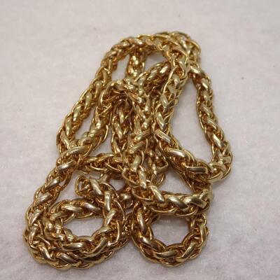 Gold Tone Rope Chain 