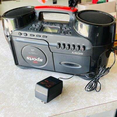 LOT 159  SONY PORTABLE RADIO CASSETTE/CD PLAYER ESP SPORTS