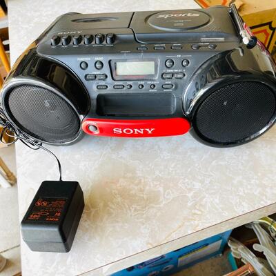 LOT 159  SONY PORTABLE RADIO CASSETTE/CD PLAYER ESP SPORTS