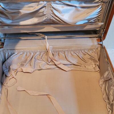 Lot 160: Vintage Brown Leather Suitcase Monogrammed E.S.