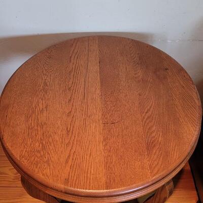Lot 166: Vintage Parlor Table