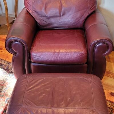 Lot 167: La-z-Boy Leather Chair & Ottoman 