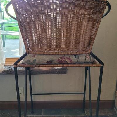 Lot 171: Wicker Tall Chair with Cushion