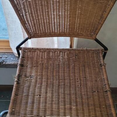 Lot 171: Wicker Tall Chair with Cushion