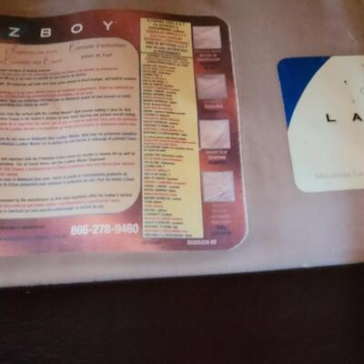 Lot 172: La-z-Boy Leather Loveseat