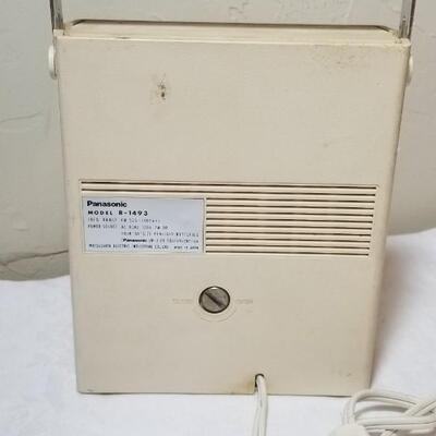Lot 204: Vintage Panasonic Radio