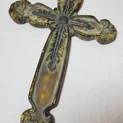 Lot 208: Decorative Cross