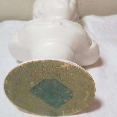 Lot 209: Dresser Top Bust