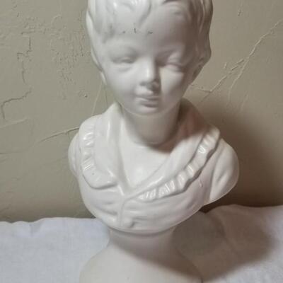 Lot 209: Dresser Top Bust