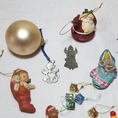 Lot 218: Vintage Christmas Ornaments Lot