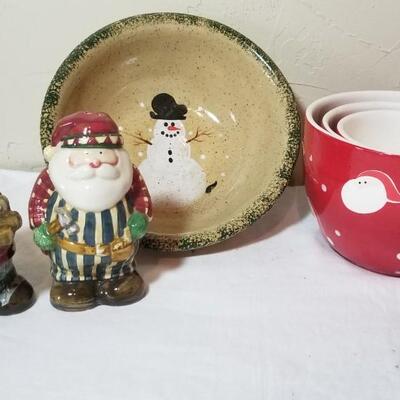 Lot 225: Christmas Dishes & Salt & Pepper Shakers Lot 