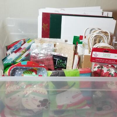 Lot 227: Christmas Boxes, Bags, Plates & Napkins