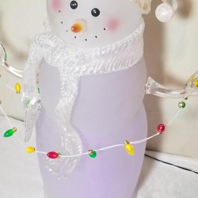 Lot 229: Light Up Snowman (hat needs to be re-attached)