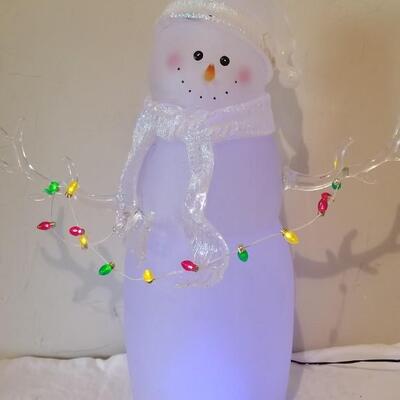 Lot 229: Light Up Snowman (hat needs to be re-attached)