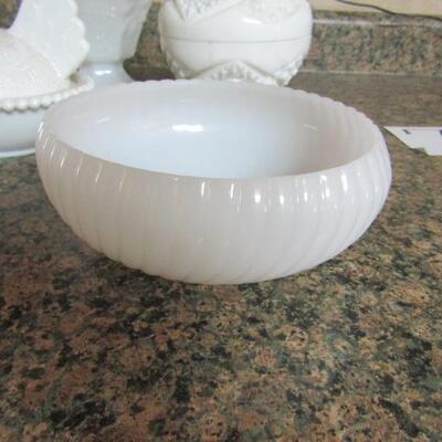 LOT 76  KITCHEN AND DECOR MILK GLASS